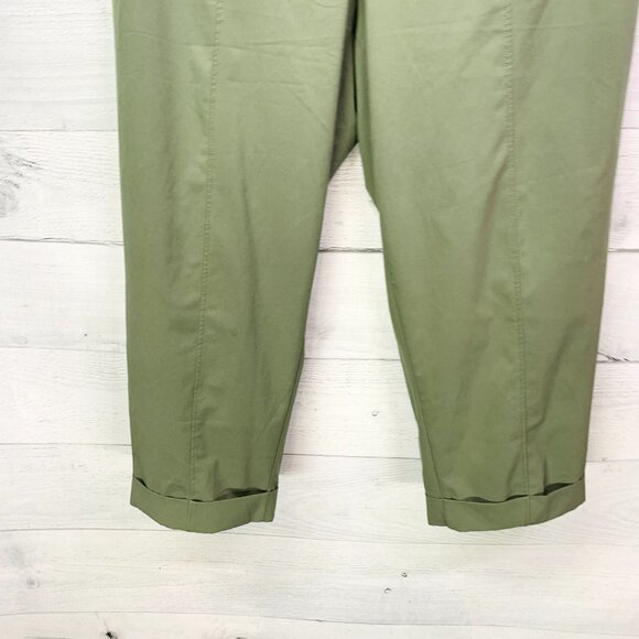 T by Tablots Womens Crop Pants Cuffed Green Lightweight Elastic Waist Petite LP - Picture 6 of 12